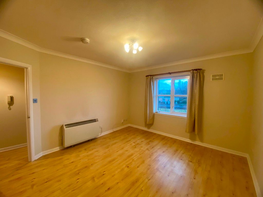 Property photo 2 of 8 Photo 2