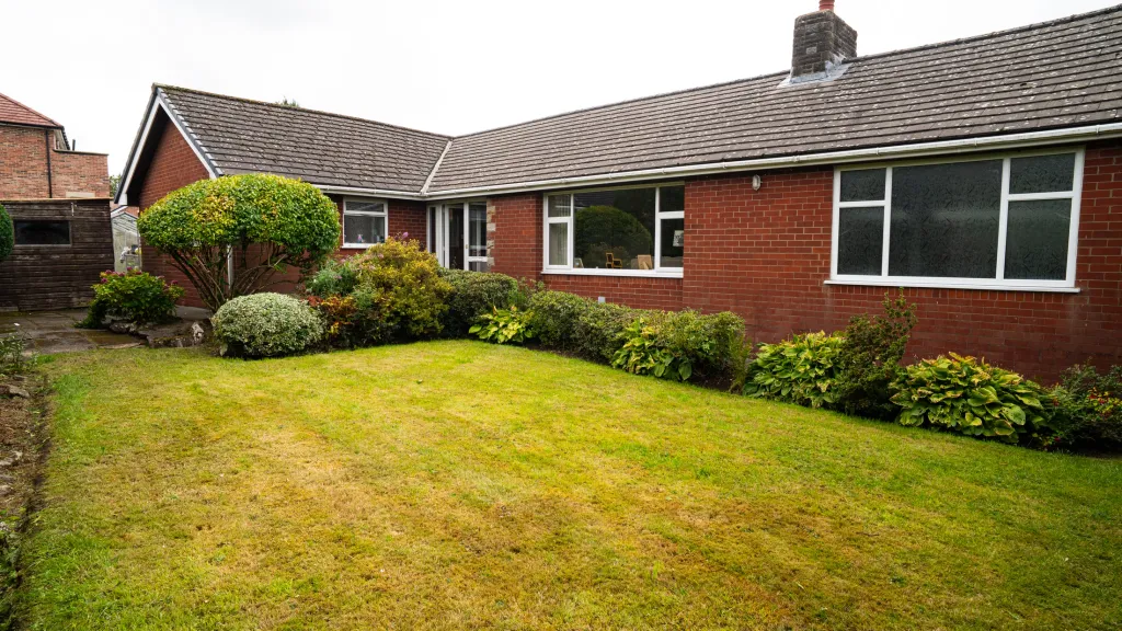 Property photo 3 of 22 Left Garden