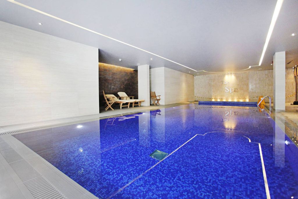 Property photo 3 of 12