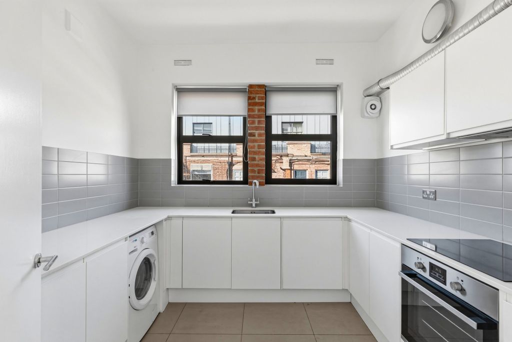 Property photo 2 of 16 Kitchen