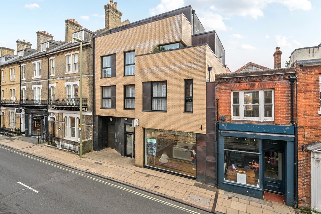 Property photo 3 of 15