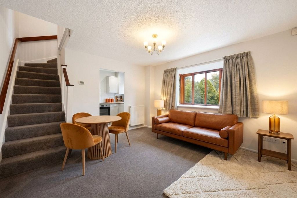 Property photo 2 of 11 Picture No. 17