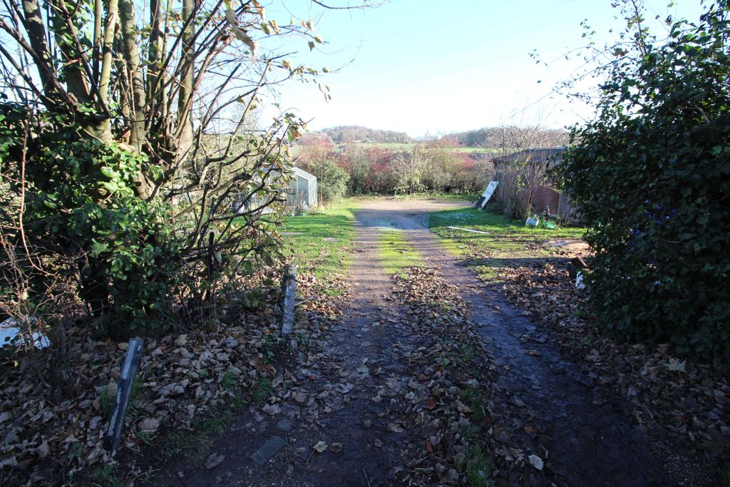 Property photo 1 of 10 Entrance