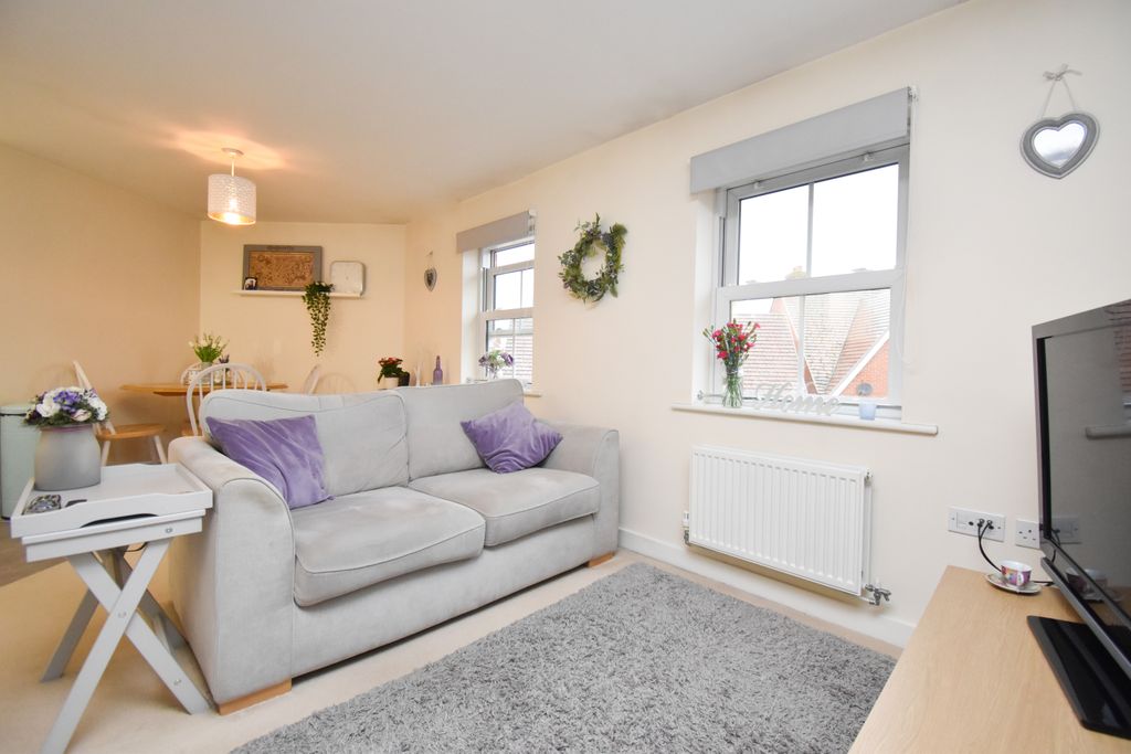 Property photo 2 of 15