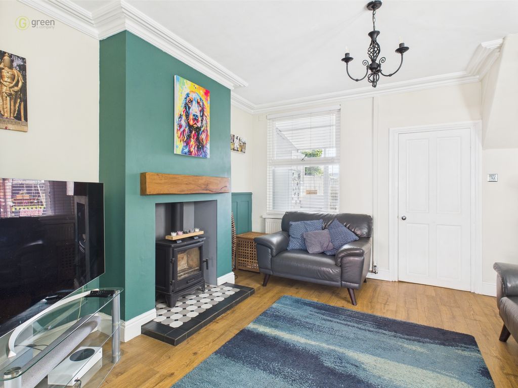 Property photo 2 of 18