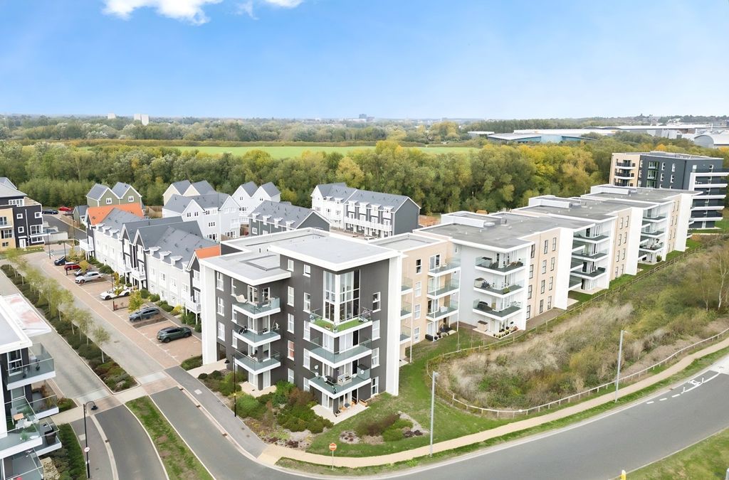 Property photo 1 of 26