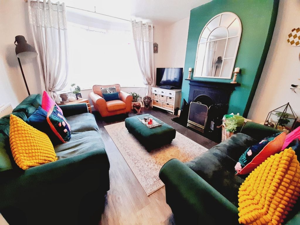 Property photo 3 of 12 Pbox-Img.Jpg