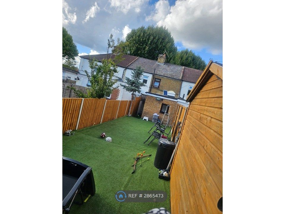 Property photo 1 of 33