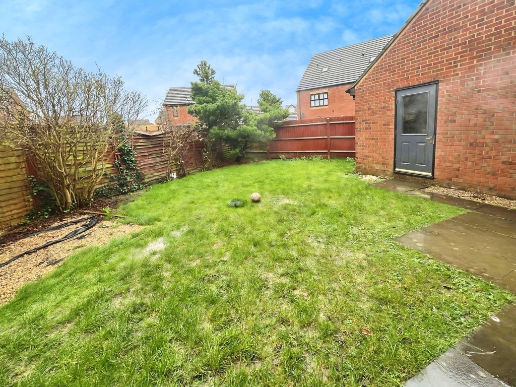 Property photo 3 of 13
