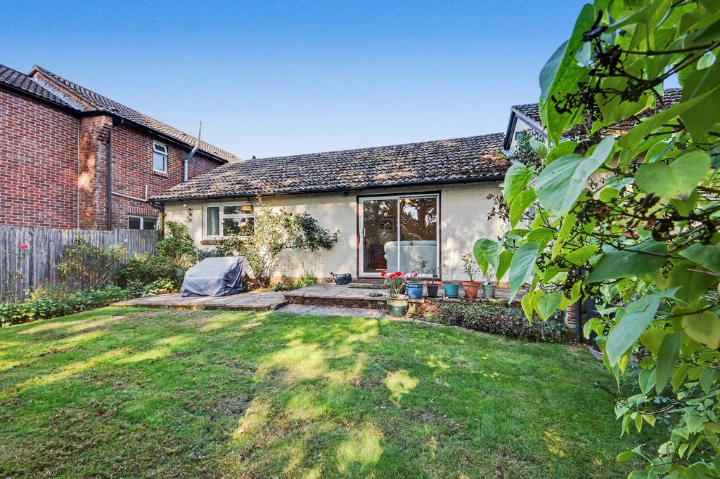 Property photo 3 of 10