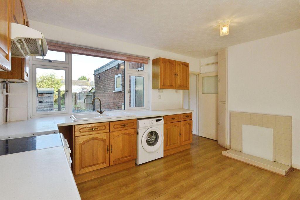 Property photo 2 of 21 Pbox-Img.Jpg