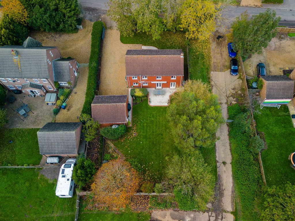 Property photo 1 of 40