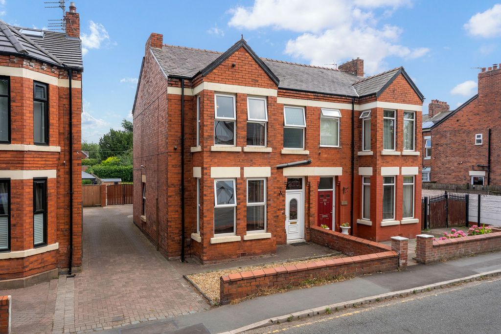 Property photo 1 of 26