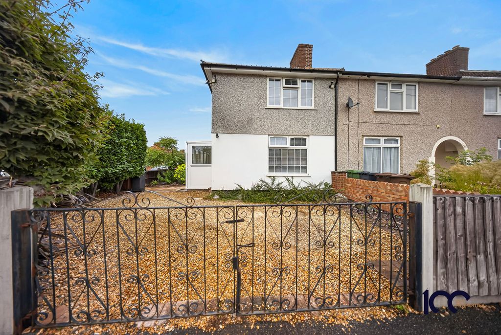 Property photo 1 of 37
