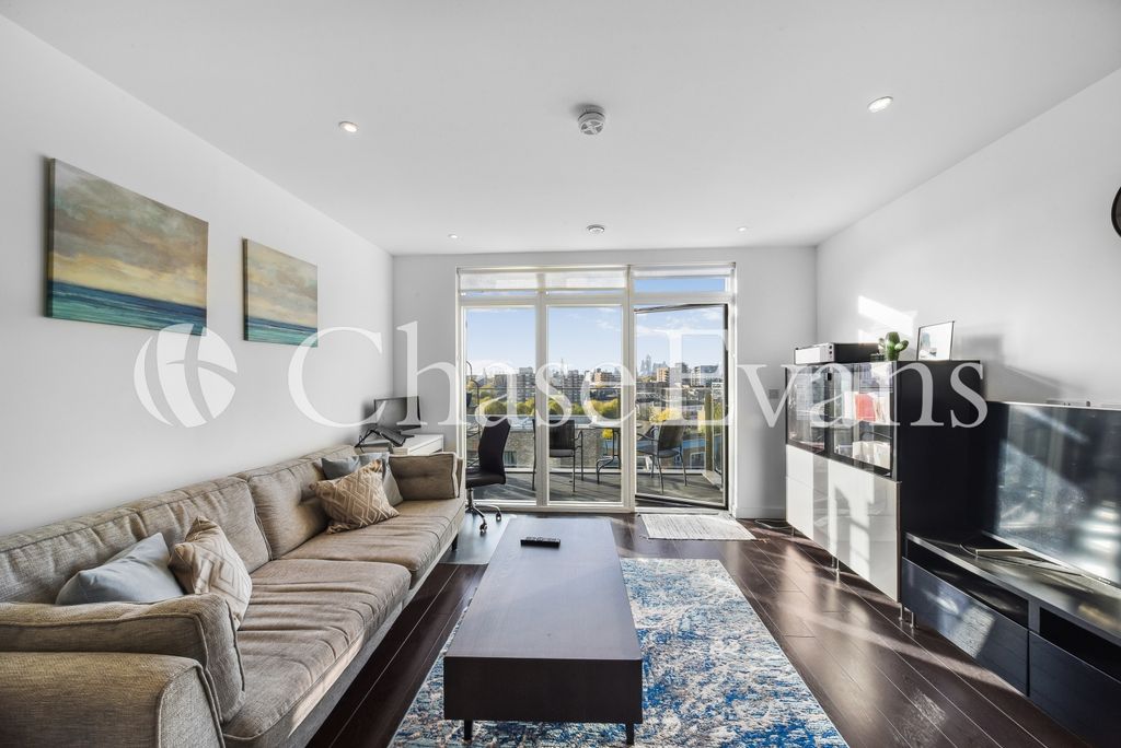 Property photo 1 of 12 Living