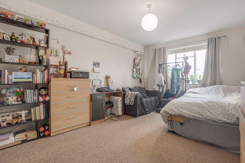 Property photo 1 of 16 Photo 15