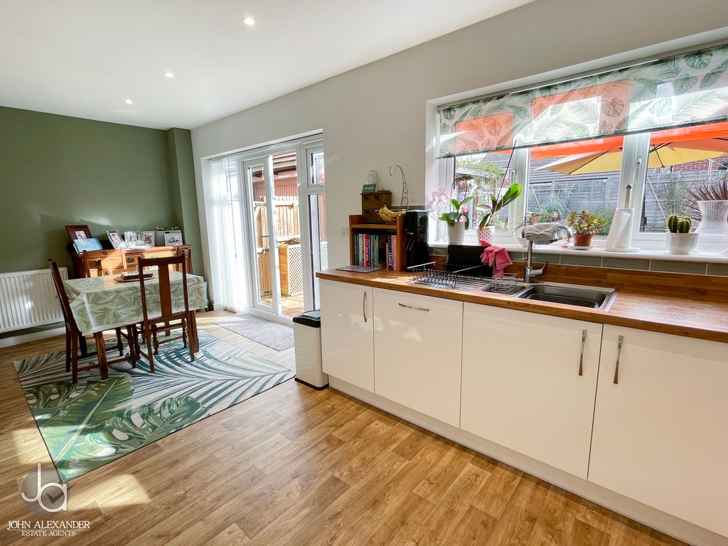 Property photo 3 of 25 20260903_162945424_0.5