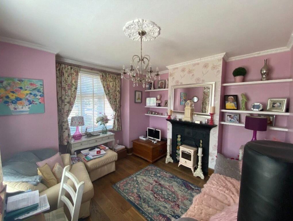 Property photo 3 of 12 Picture No. 05