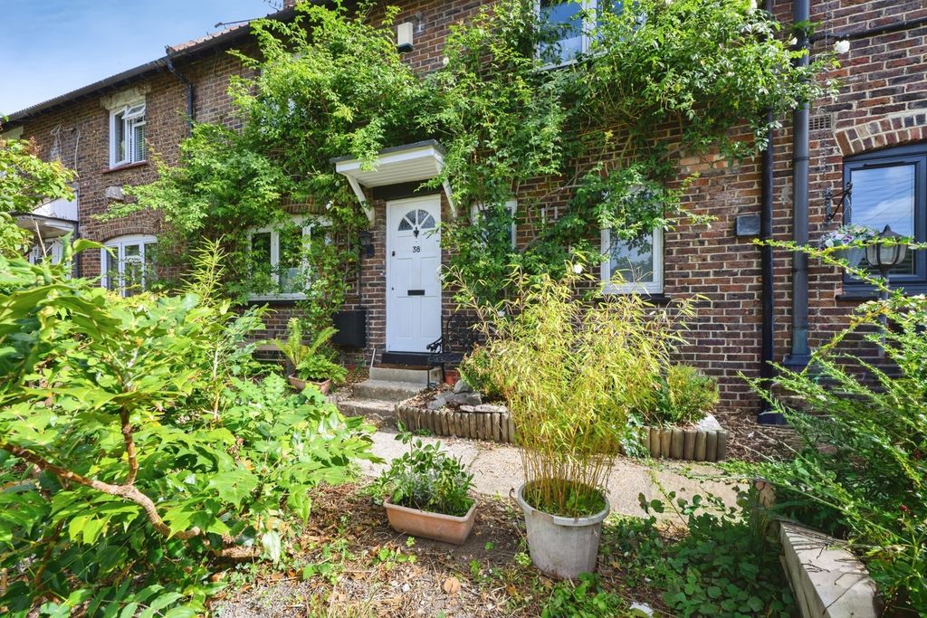 Property photo 1 of 20 Pbox-Img.Jpg