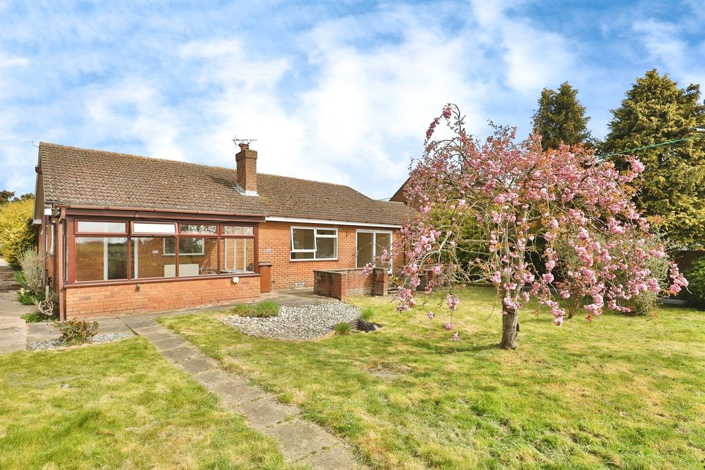 Property photo 2 of 17