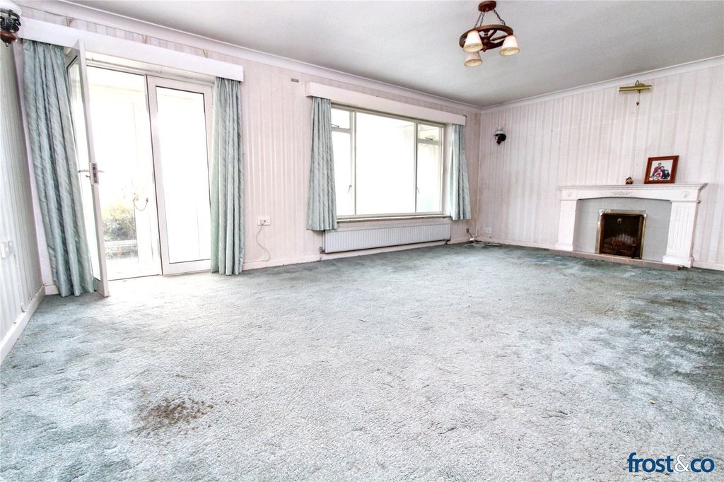 Property photo 3 of 22 Living Room