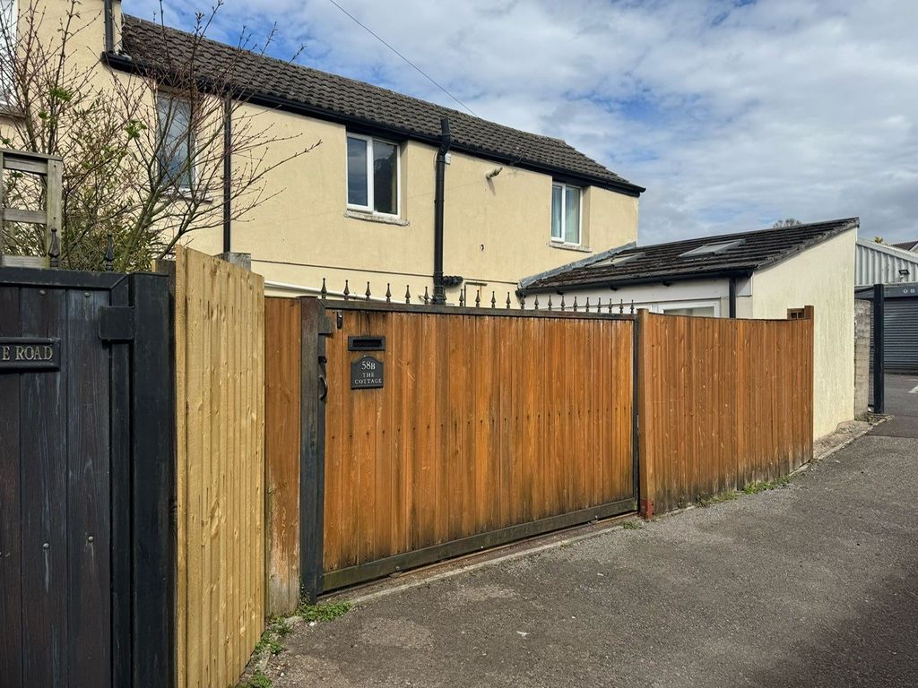 Property photo 1 of 25