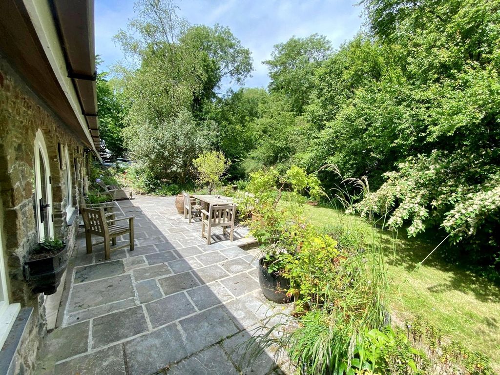 Property photo 2 of 40 Picture No. 51