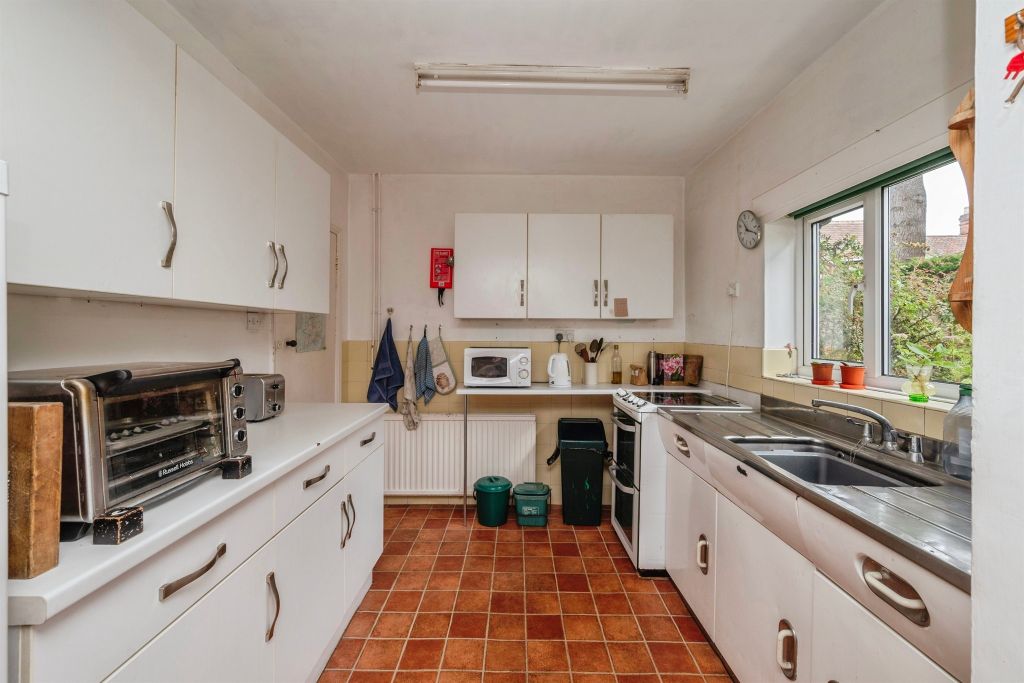 Property photo 3 of 16