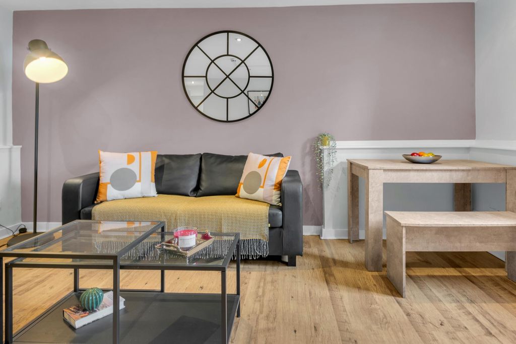 Property photo 3 of 13 Property Photo