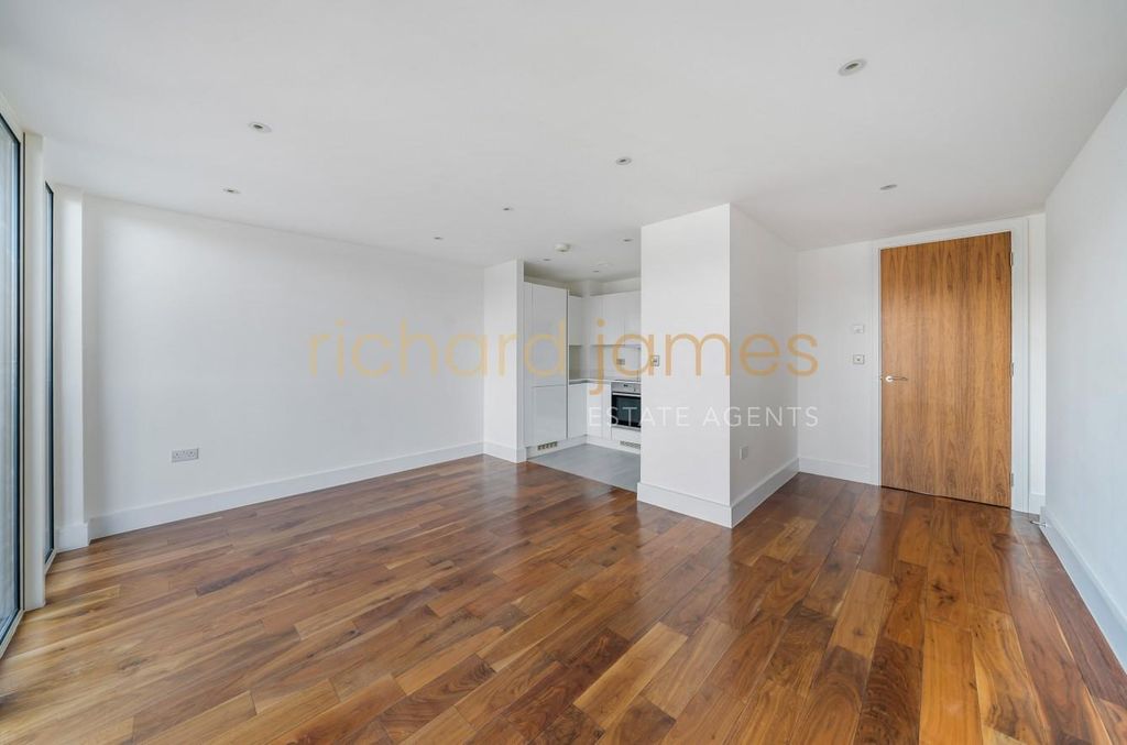 Property photo 2 of 9 Recep.Jpg