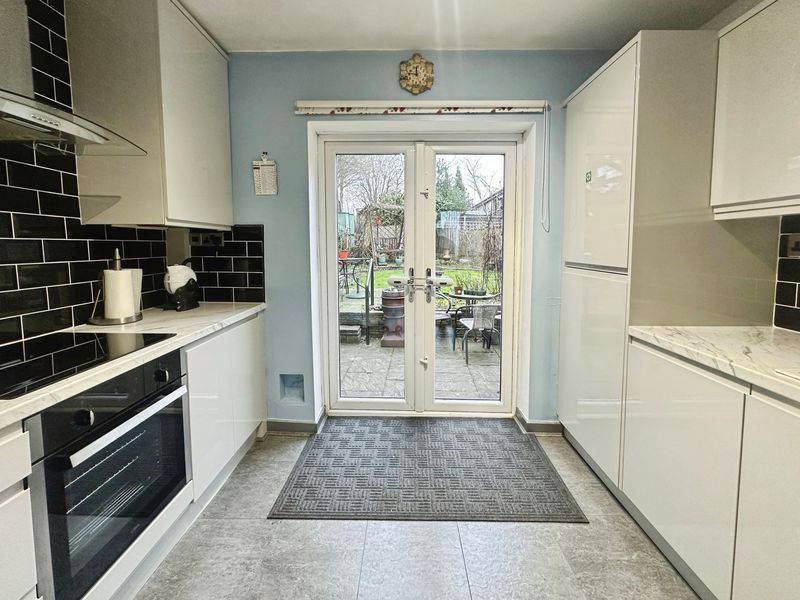 Property photo 3 of 15 Photo 6