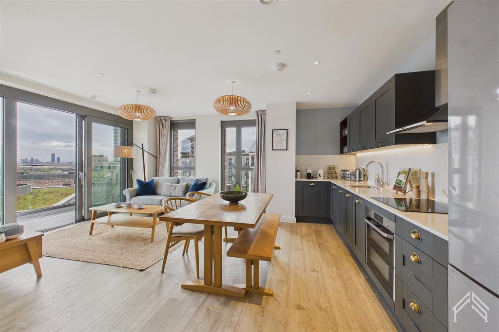 Property photo 1 of 16 Cam02700G0-Pr0426-Still008.Jpg