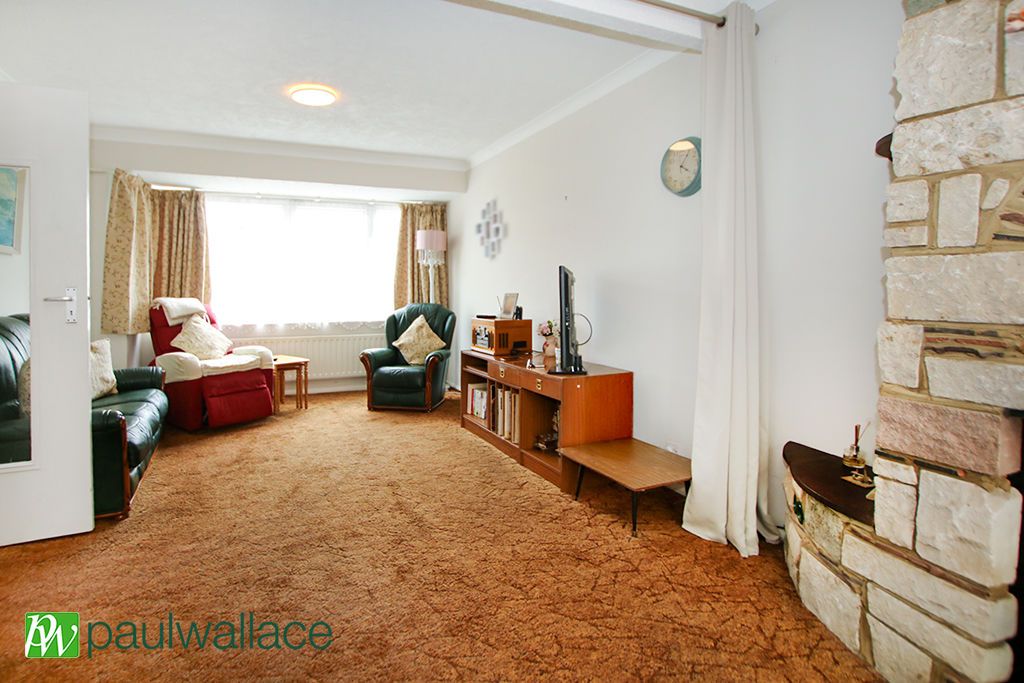 Property photo 2 of 15 Lounge