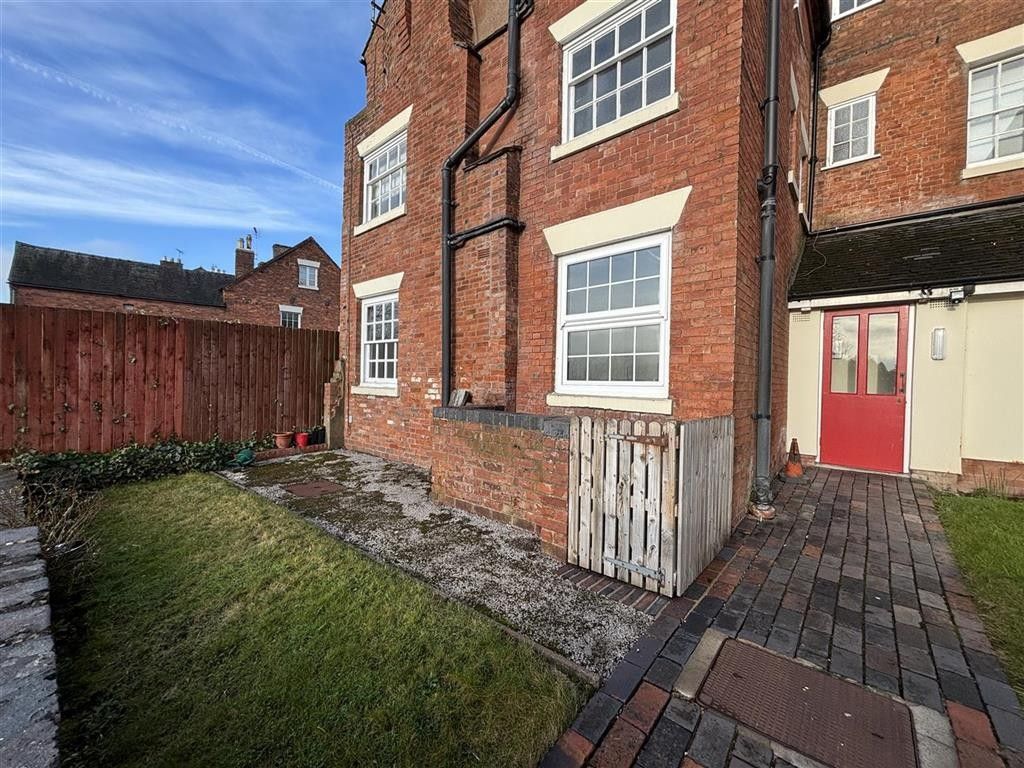 Property photo 2 of 7