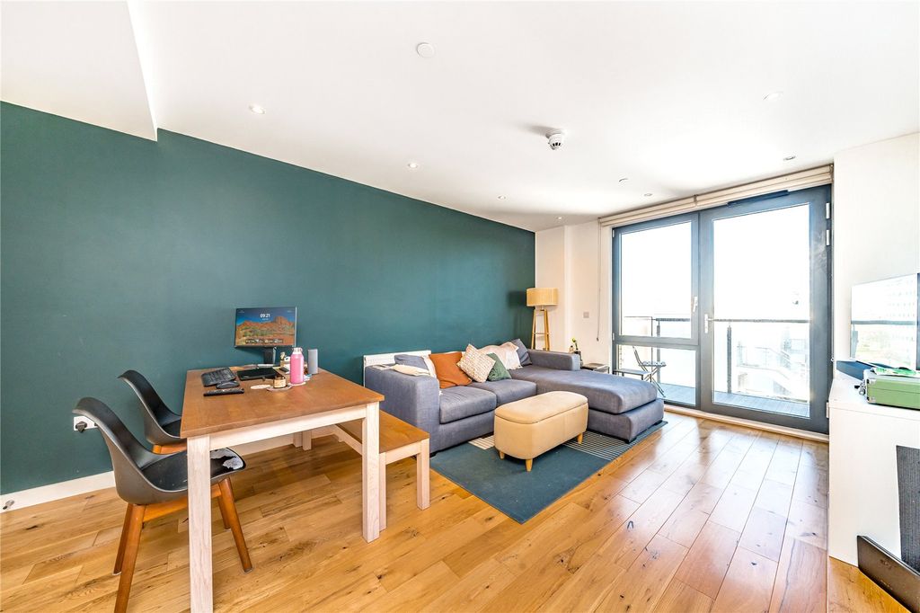 Property photo 3 of 8 Living Area