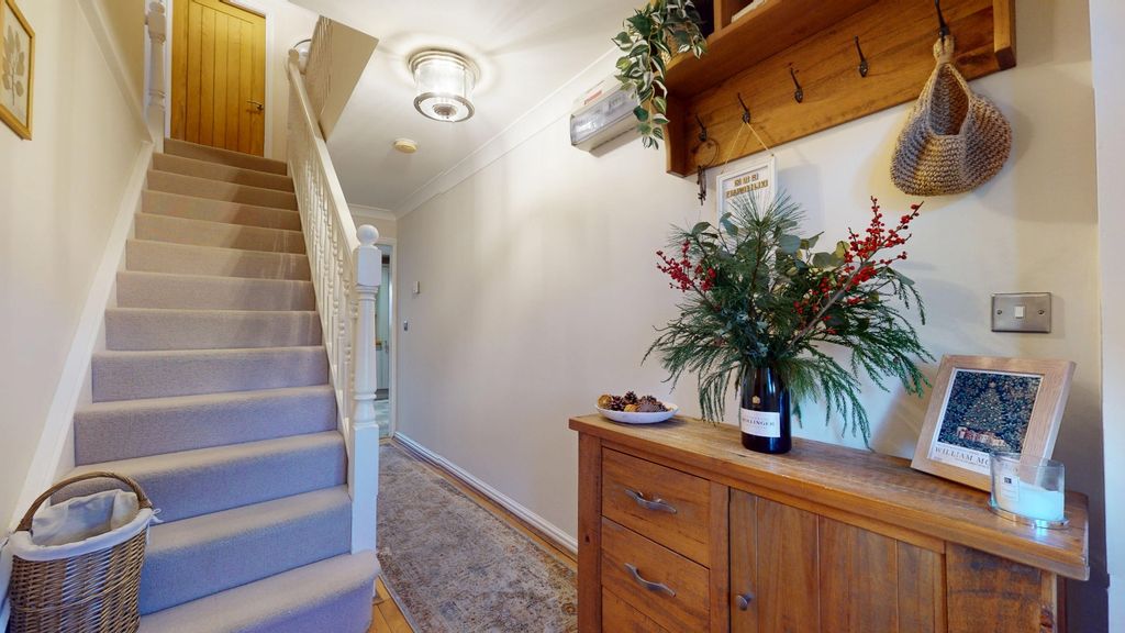 Property photo 2 of 57 4105985