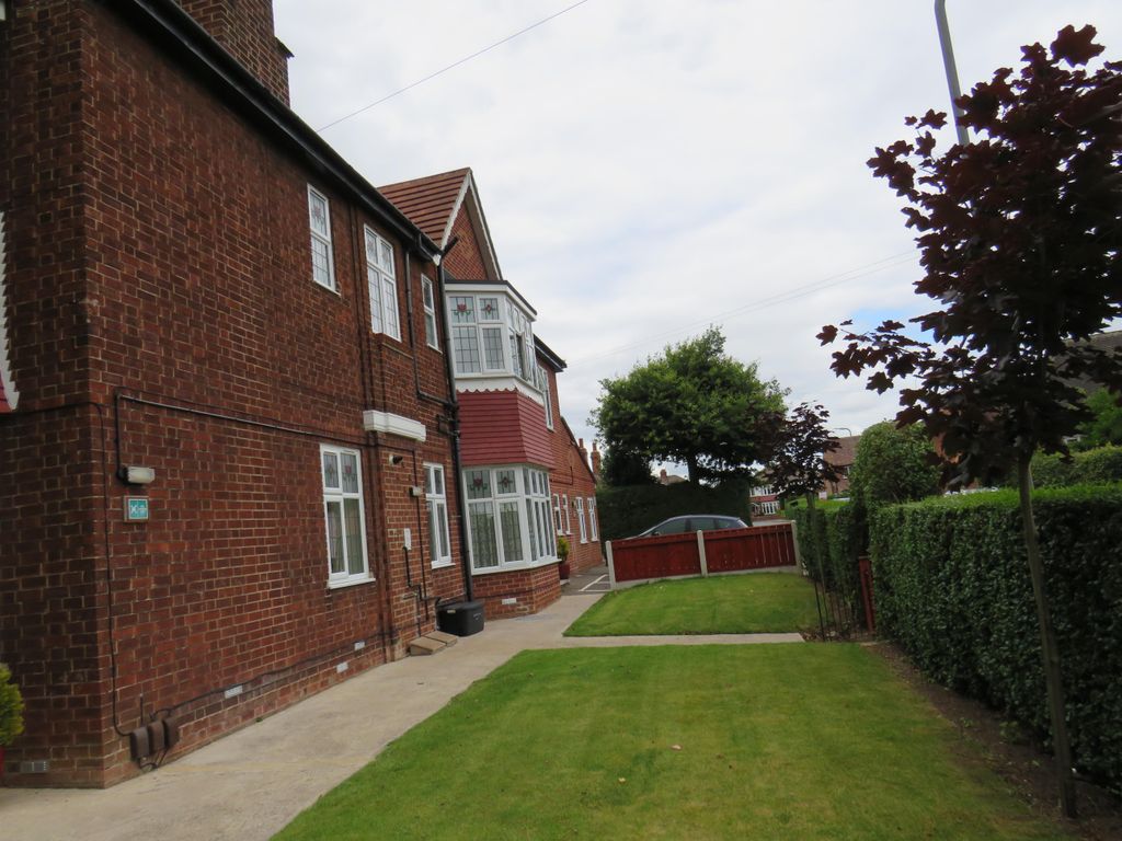 Property photo 3 of 8 Exterior