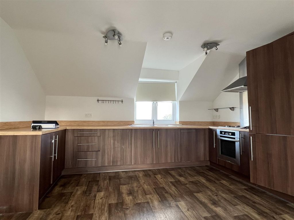 Property photo 2 of 11 Img_2544.Jpg