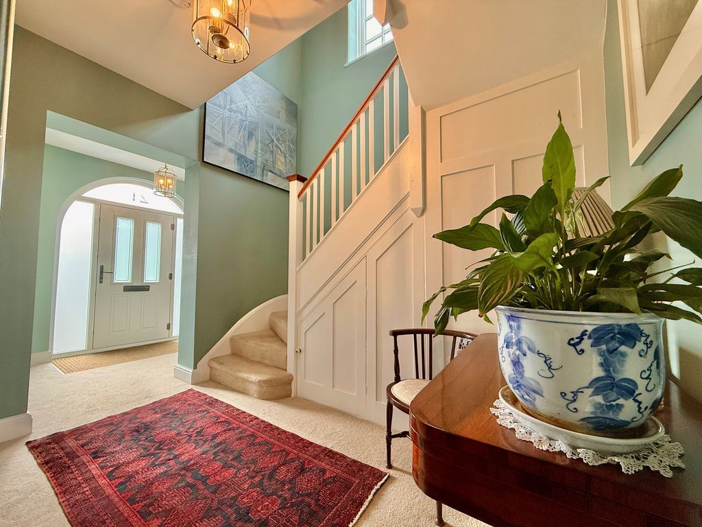 Property photo 2 of 46 Photo 2