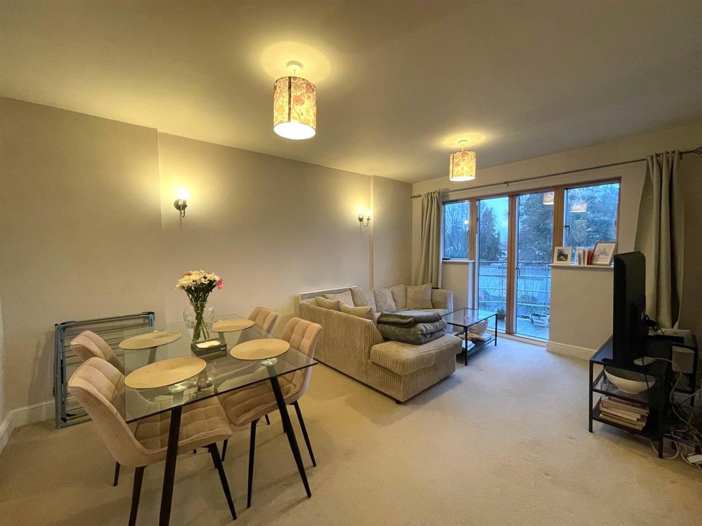 Property photo 2 of 6 19B685E5-06A1-486A-9917-257Ea283Fd64.Jpg