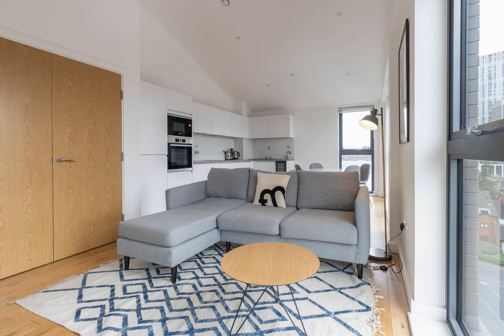 Property photo 1 of 18 Living Area
