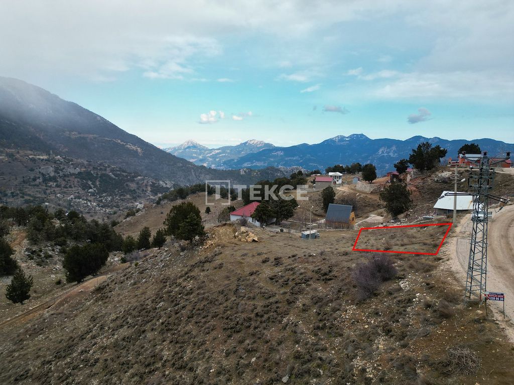 Property photo 1 of 3