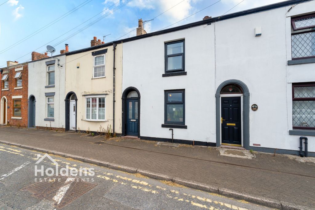 Property photo 1 of 17
