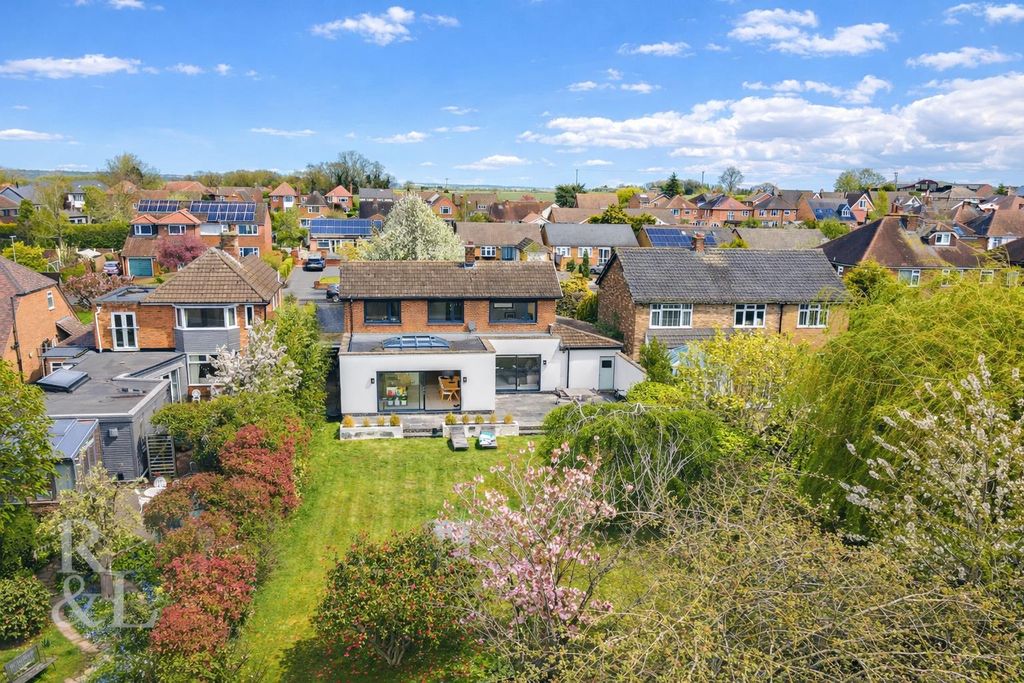 Property photo 2 of 27 3Afcfa1c-748c-461F-8c0B-4c51E5854225.Png