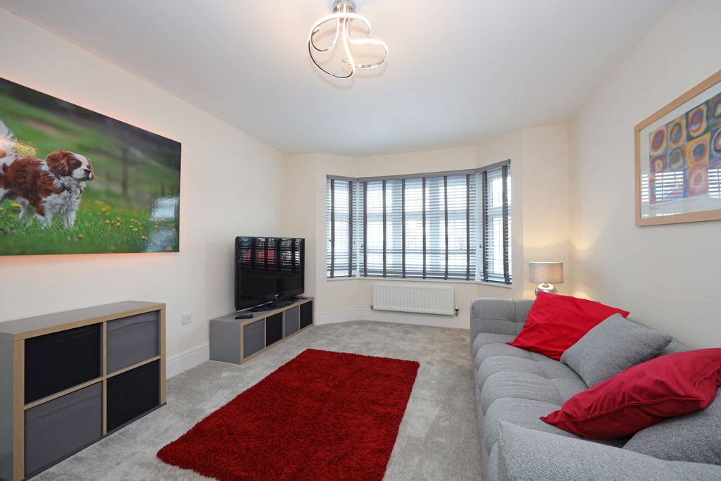 Property photo 3 of 37 0F1A6412