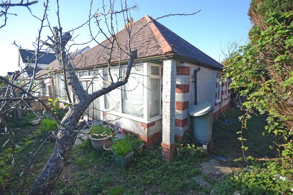 Property photo 1 of 2