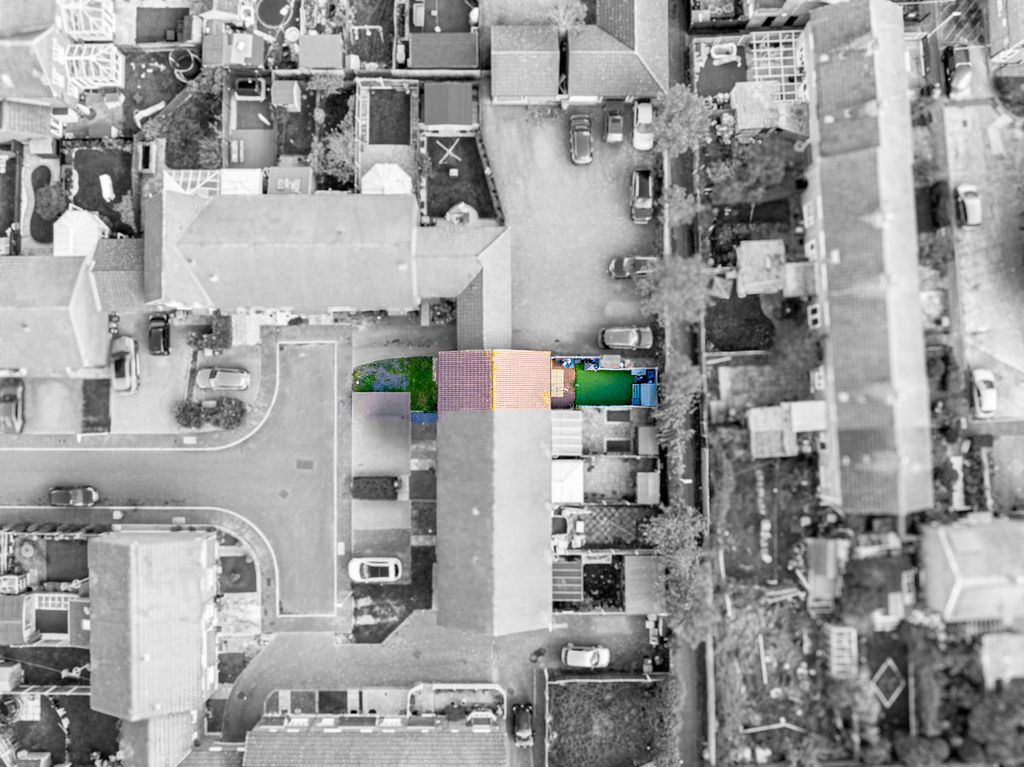 Property photo 2 of 23