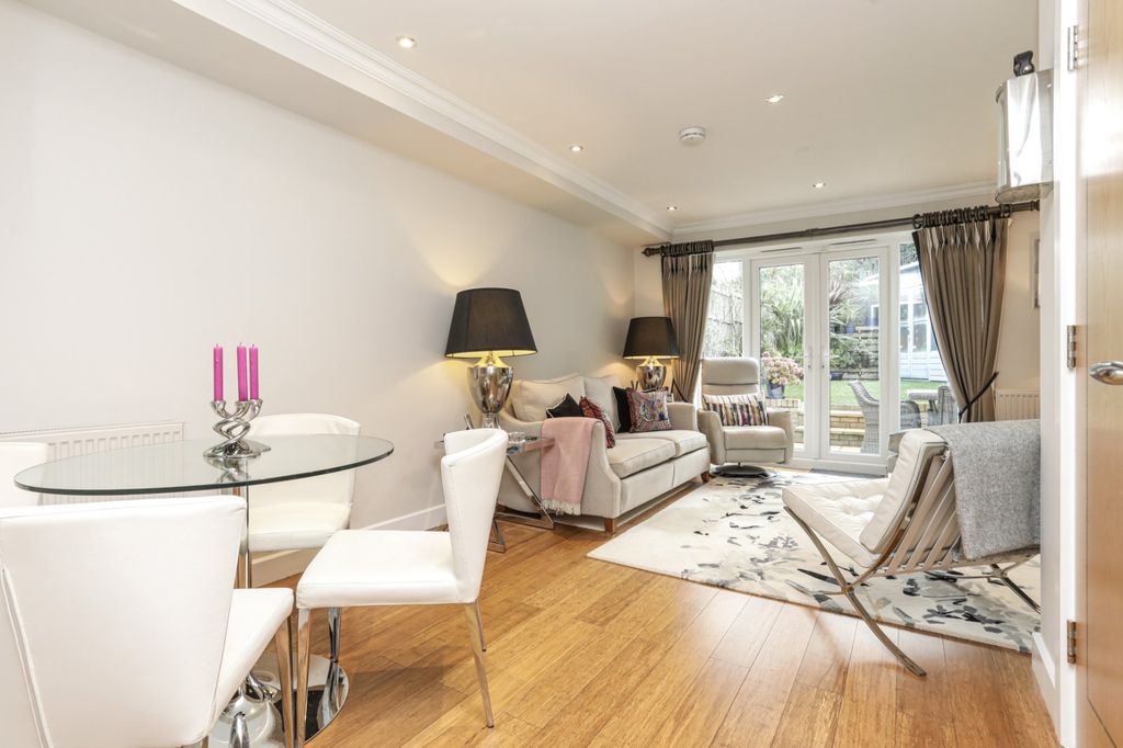 Property photo 2 of 15 Picture 2