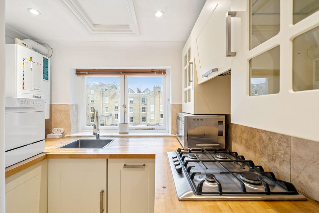 Property photo 3 of 12 Image