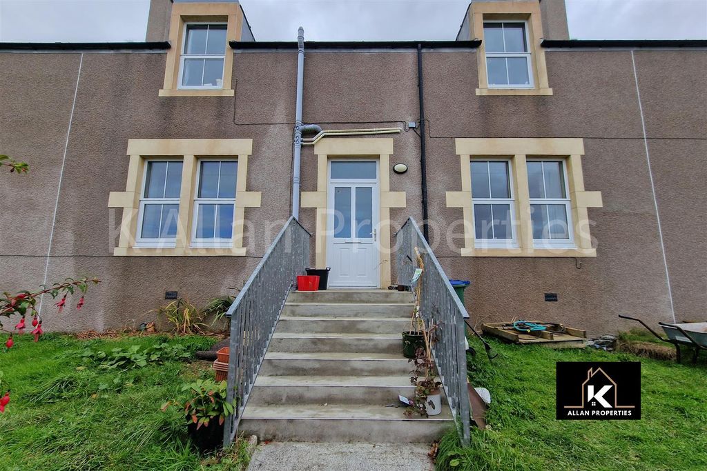 Property photo 2 of 34